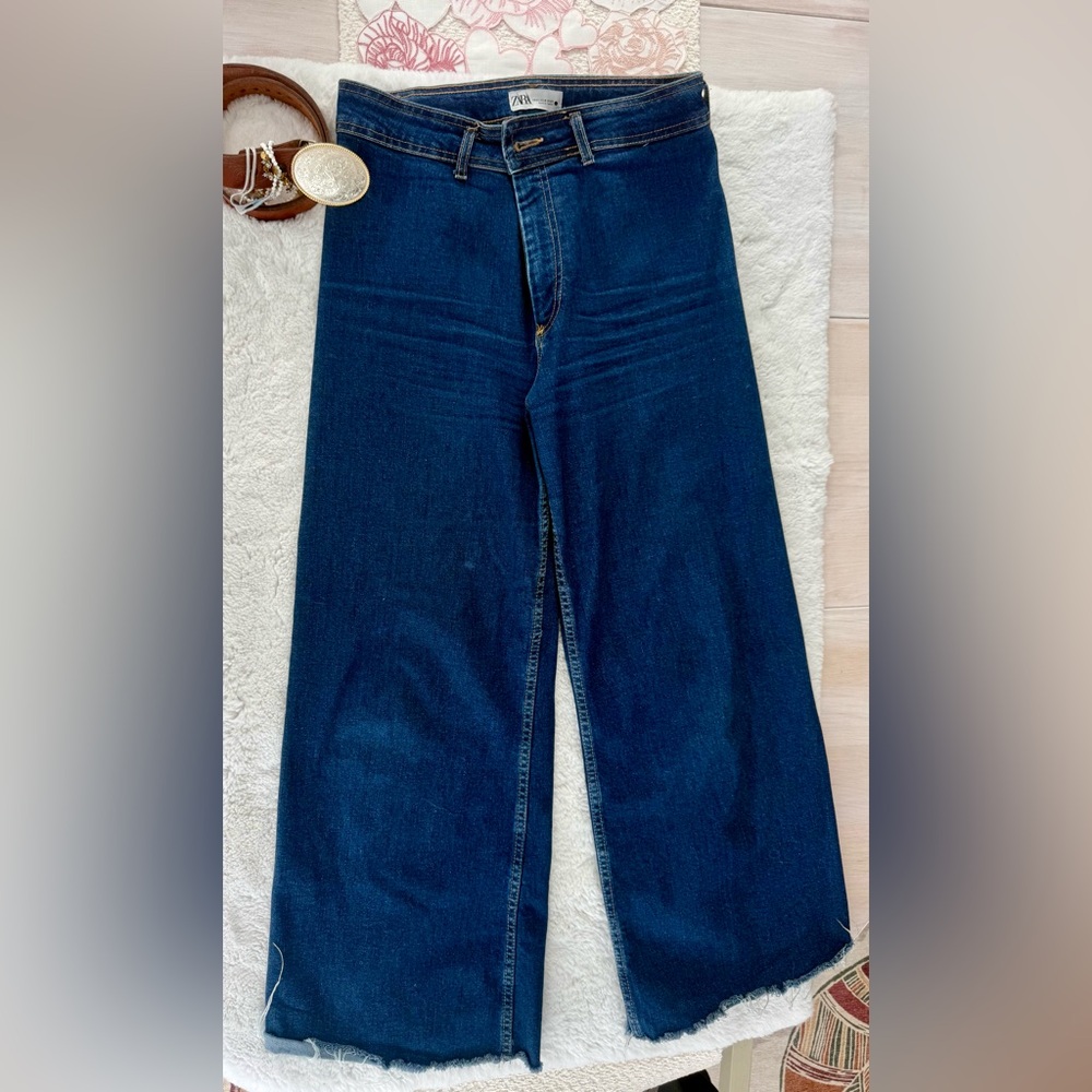 Zara Women's Dark Blue Flare Jeans - Picture 3 of 5